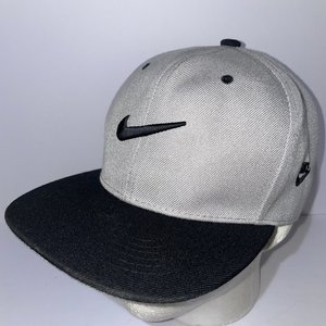 Leader Loga Nike Gray Baseball Cap