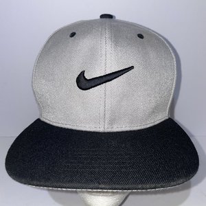 Leader Loga Nike Gray Baseball Cap
