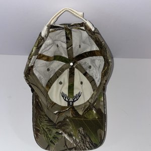 Sneekee Realtree Winter Hunting Camo Baseball Cap