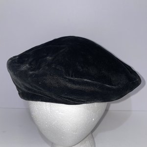 Betmar Black Velvet Vintage Beret Size M