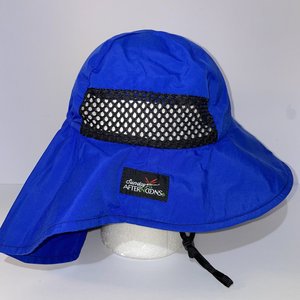 Sunday Afternoons Vintage Blue Breathable Chinstrap Neck Flap Sun Hat Size Youth