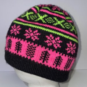 Capello Canada Neon Pink Green Wool Knit Snowflake Tasseled Beanie
