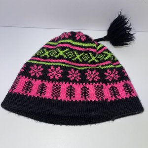 Capello Canada Neon Pink Green Wool Knit Snowflake Tasseled Beanie