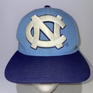 New Era 9Fifty North Carolina Tar Heels Snapback Cap