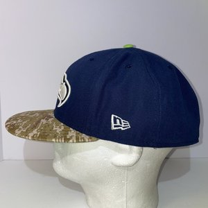 New Era 59Fifty Digital Camo Seahawks Salute to Service Baseball Cap Size 7 3/4