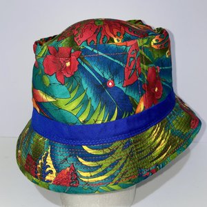 YoungAn Hawaiian Floral Bucket Hat Size L