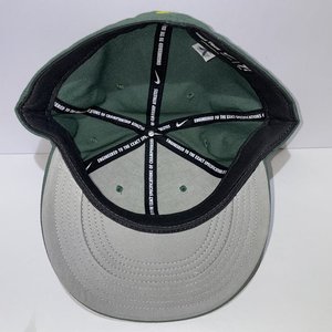 Nike True Dri-Fit Oregon Ducks Green Fitted Cap Size 7 7/8 Style 0641717-366
