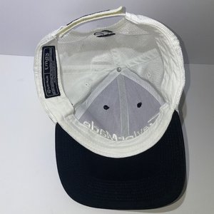 TaylorMade r7 tmax gear Black & White Golf Hat