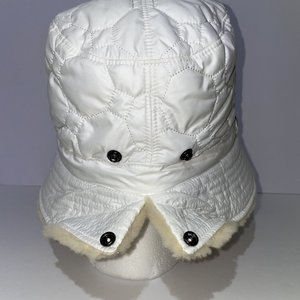 Ugg Australia Sheep Skin White Quilted Puffy Bucket Hat