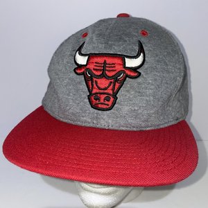 Mitchell & Ness Quilted Wool Chicago Bulls Gray Baseball Cap Size 7 3/4