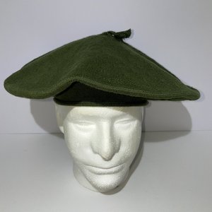 Catala Textil Argetina Green Knit Beret Size M/L