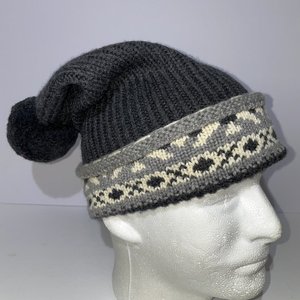 Banana Republic Extra Fine Merino Gray Snowflake Knit Pom-Pom Beanie