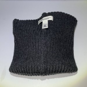 Banana Republic Extra Fine Merino Gray Snowflake Knit Pom-Pom Beanie