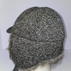 REI Tweed Wool Ear Flap Trapper Hat Baseball Hat Gray Faux Fur Size S/M