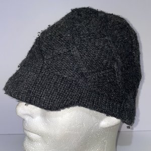 Patagonia Charcoal Merino Wool Cable Knit Short Brim Women's Beanie