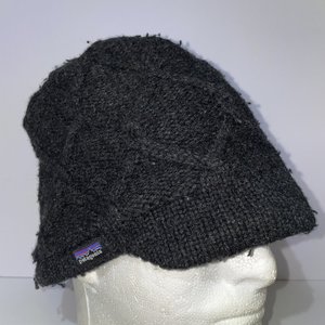 Patagonia Charcoal Merino Wool Cable Knit Short Brim Women's Beanie