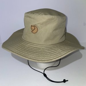 Fjallraven Hiking Chinstrap Sun Hat Tan Size S