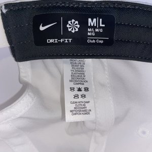 Nike Pillar Dri-Fit White Club Cap Size M/L Style FB6447-100