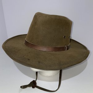 Dorfman Pacific Oilskin Olive Green Vintage Outback Hat Size L
