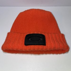 Oakley Burnt Orange Chunky Knit Beanie Large Badge
