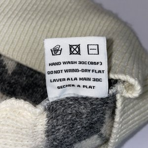 Varma Icelandic Wool White Snowflake Beanie