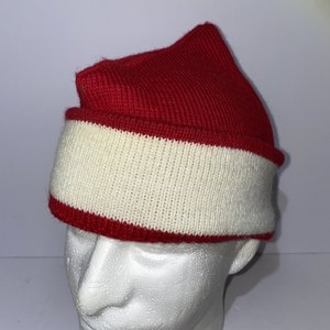 Mountain Ladies & Ewe Vermont Vintage Red Wool Knit Toboggan Beanie