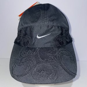 Nike Tailwind Dri-Fit Black Paisley Embroidered Vintage Running Hat 234406-010