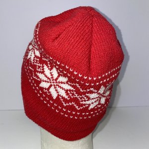 Snowflake Red 80s Vintage Beanie