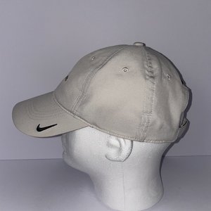 Nike Golf Woodlands Golf Course Ivory White Baseball Cap