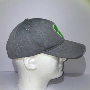 Captuer Snapback Cap Green Shark Cross Gray