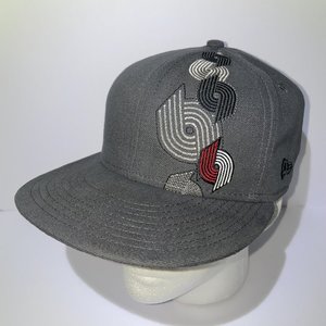New Era 59Fifty Trail Blazers Hardwood Graffiti Baseball Cap Size 7 1/4