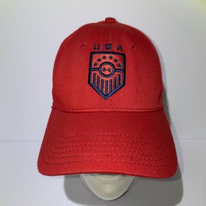 Under Armour USA Red Fitted Size Medium-Large Baseball Hat/Cap