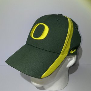 Nike Dri-Fit Oregon Ducks Vintage Baseball Cap