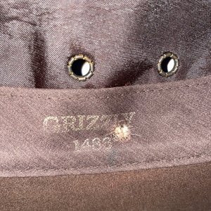 Outback Trading Co. Grizzly 1486 Brown Oil Skin Outback Hat Size M Made in USA