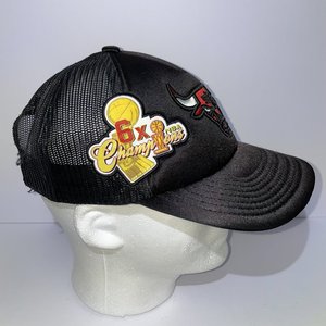 Mitchell & Ness Chicago Bulls 1997 NBA Champions Trucker Hat