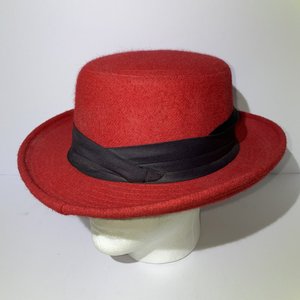 London Fog Red Wool Felt Vintage Boater Hat Size L Made in USA