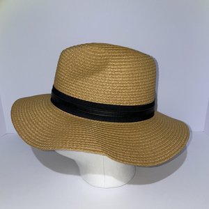 Vince Camuto Sun Hat Size 7 1/8 Floppy Paper Fedora