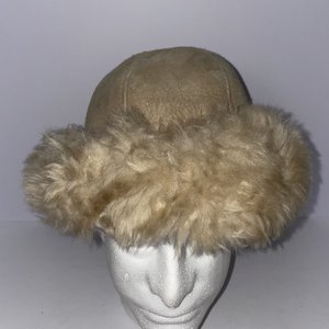 Deerskin Trading Post Vintage Fur Leather Cap Size M