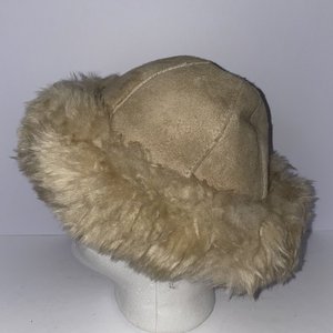 Deerskin Trading Post Vintage Fur Leather Cap Size M