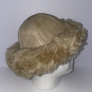 Deerskin Trading Post Vintage Fur Leather Cap Size M