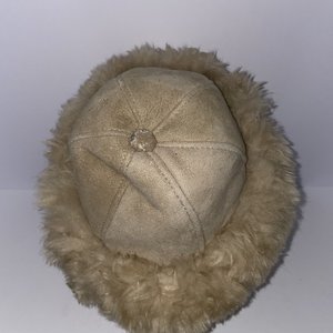 Deerskin Trading Post Vintage Fur Leather Cap Size M