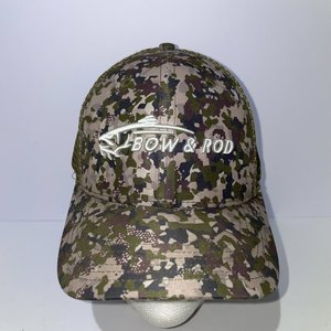 Bow & Rod Snapback Cap Camo Mesh Back