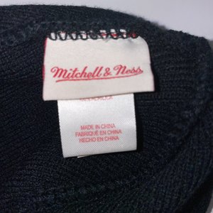 Mitchell & Ness Golden State Warriors Cuffed Beanie Black 6 Patches Street Wear