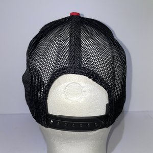 New Era Pisten Bully Trucker Hat