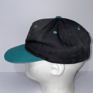 Hoop for Life Snapback Cap Vintage Retro Black Blue Cameo