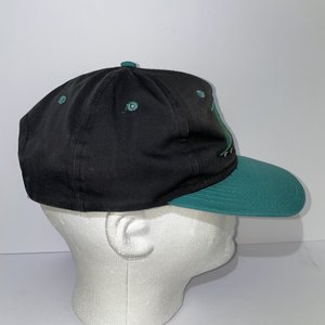 Hoop for Life Snapback Cap Vintage Retro Black Blue Cameo
