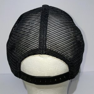 Twins Enterprise Pittsburgh Pirates Big P Black Vintage Trucker Hat Size M/L