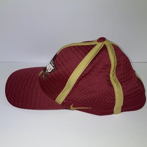 Nike Team Apparel Cleveland Cavaliers Maroon Vintage Baseball Cap Size L/XL
