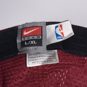 Nike Team Apparel Cleveland Cavaliers Maroon Vintage Baseball Cap Size L/XL