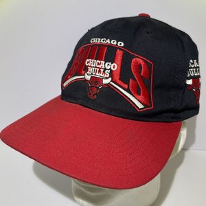 Chicago Bulls Vintage Snapback Black and Red